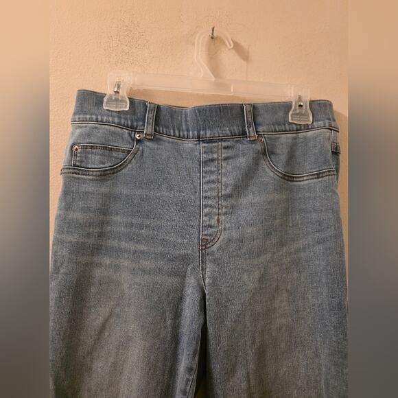 Spanx Womens Skinny Pull On Denim Jeans Size L Light Wash - Picture 3 of 8
